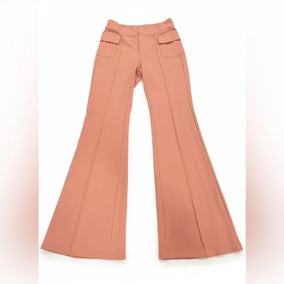 Halara $50 M SculptKnit High Waisted Side Flap Pocket Flare Cargo Pants PINK EUC - Picture 6 of 14